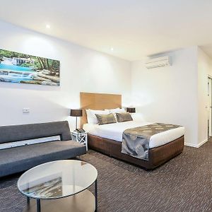 Deluxe  Queen Room Adults only